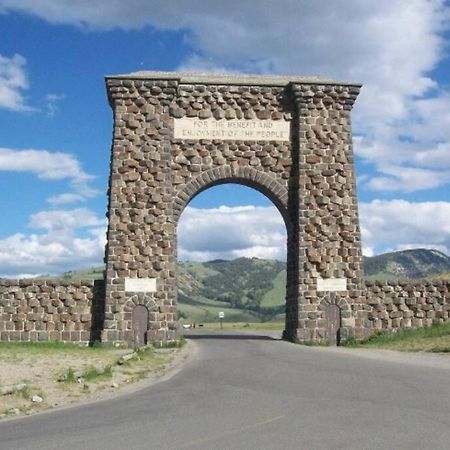 Parkway Yellowstone Guest House Apartment #3 جاردينر المظهر الخارجي الصورة