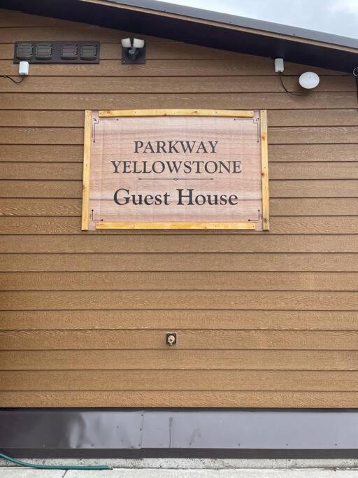 Parkway Yellowstone Guest House Apartment #3 جاردينر المظهر الخارجي الصورة